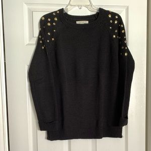 Women’s sweater. Size M